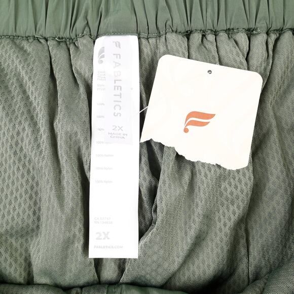 Fabletics Womens 2X 18-20 Apres Quilted Stretch Tapered Ski Pant Smoke Green - Picture 9 of 11